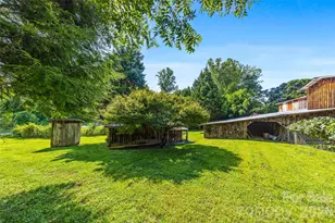 708 Loop Rd, Hendersonville, NC 28792 - Photo 28