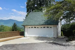 92 S Lindon Cove Rd, Candler, NC 28715 - Photo 4