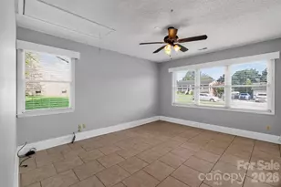 2504 Ashford Dr, Newton, NC 28658 - Photo 14