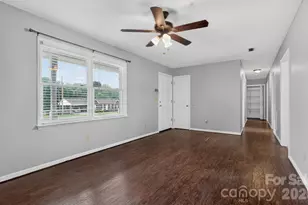 2504 Ashford Dr, Newton, NC 28658 - Photo 8