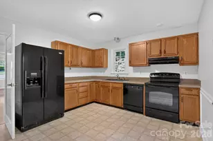 8316 Summerglen Cir, Charlotte, NC 28227 - Photo 14