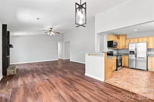 5810 Ness Ct, Charlotte, NC 28208 - Photo 8