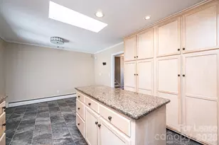 2035 2nd St NW, Hickory, NC 28601 - Photo 14