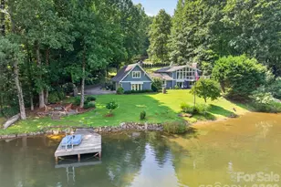 865 Haven Dr, Saluda, NC 28773 - Photo 2