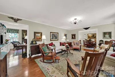 924 Glenshannon Road, Matthews, NC 28105 - Photo 6