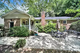 924 Glenshannon Rd, Matthews, NC 28105 - Photo 2