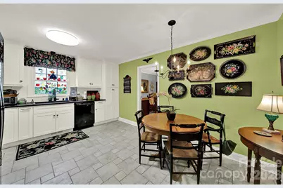 924 Glenshannon Road, Matthews, NC 28105 - Photo 16