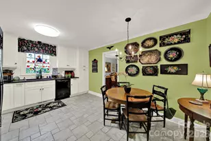 924 Glenshannon Rd, Matthews, NC 28105 - Photo 16