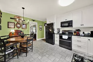 924 Glenshannon Rd, Matthews, NC 28105 - Photo 18