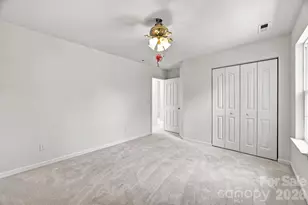 9716 Southampton Commons Dr, Charlotte, NC 28277 - Photo 26