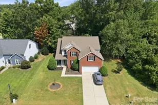 9716 Southampton Commons Dr, Charlotte, NC 28277 - Photo 2