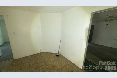 109 Dean Street, Gastonia, NC 28052 - Photo 14