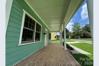 517 W Front Street, Statesville, NC 28677 - Photo 2
