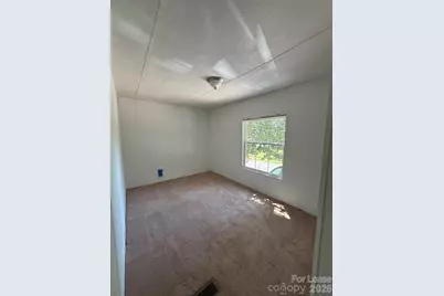 10111 Piney Creek Court, Charlotte, NC 28215 - Photo 14