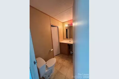 10111 Piney Creek Court, Charlotte, NC 28215 - Photo 18
