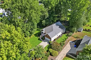 108 Summerbrook Ln, Mooresville, NC 28117 - Photo 2