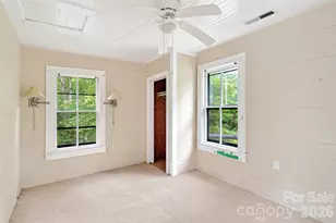 22 Woodbend Ln, Black Mountain, NC 28711 - Photo 36