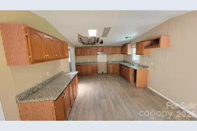 5401 Creek Run Court, Bessemer City, NC 28086 - Photo 6