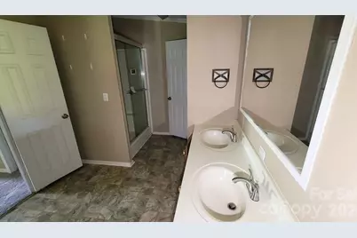 5401 Creek Run Court, Bessemer City, NC 28086 - Photo 12