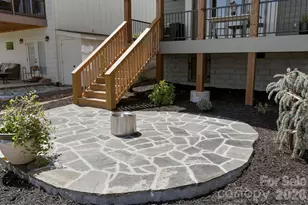128 Chepstow Pl, Black Mountain, NC 28711 - Photo 4