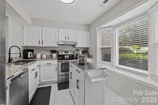 8407 Rust Wood Pl, Charlotte, NC 28227 - Photo 4