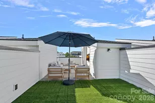 1725 Wesley Grn Wy, Charlotte, NC 28208 - Photo 30