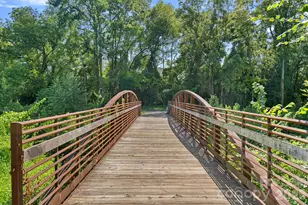 1725 Wesley Grn Wy, Charlotte, NC 28208 - Photo 34
