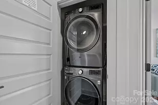 1725 Wesley Grn Wy, Charlotte, NC 28208 - Photo 22