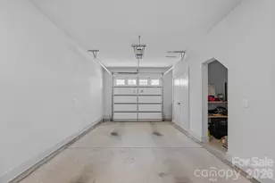 1725 Wesley Grn Wy, Charlotte, NC 28208 - Photo 24