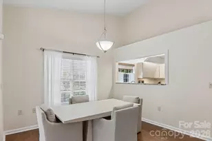 651 E Park Pl, Hendersonville, NC 28791 - Photo 10