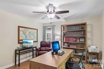651 E Park Place, Hendersonville, NC 28791 - Photo 22