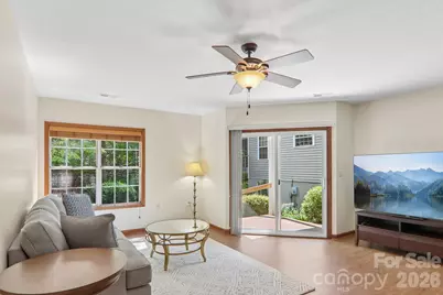 651 E Park Place, Hendersonville, NC 28791 - Photo 26
