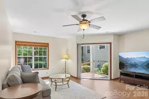 651 E Park Pl, Hendersonville, NC 28791 - Photo 26