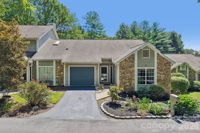 651 E Park Place, Hendersonville, NC 28791 - Photo 34