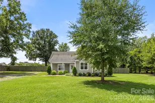 5013 Willow Run Dr, Monroe, NC 28110 - Photo 2