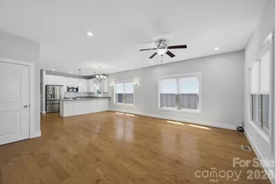 25 Gratitude Drive, Asheville, NC 28806 - Photo 2