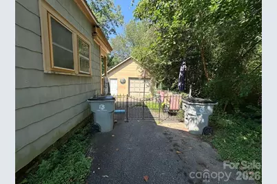 311 Beall Street NW, Lenoir, NC 28645 - Photo 10