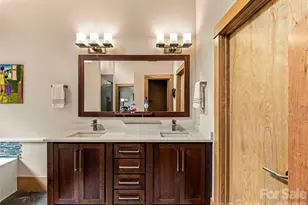 33 Robinson Creek Rd, Asheville, NC 28803 - Photo 20