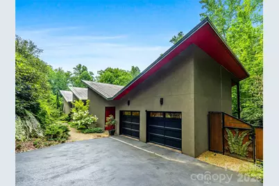33 Robinson Creek Road, Asheville, NC 28803 - Photo 2