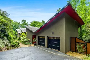 33 Robinson Creek Rd, Asheville, NC 28803 - Photo 2