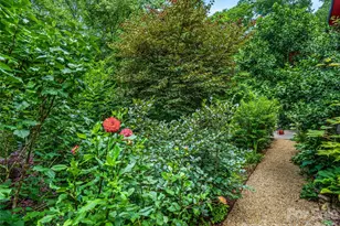33 Robinson Creek Rd, Asheville, NC 28803 - Photo 26