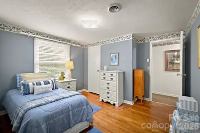 121 Rhyne Street, Morganton, NC 28655 - Photo 6