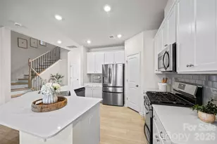 7035 Everly Commons Ln, Tega Cay, SC 29708 - Photo 6