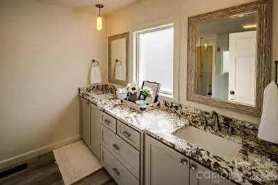 501 N Jefferson Avenue, West Jefferson, NC 28694 - Photo 24
