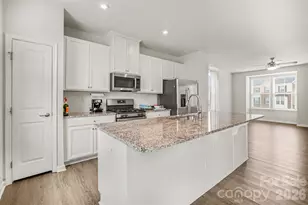 2662 Grantham Place Dr, Fort Mill, SC 29715 - Photo 10
