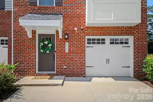 2662 Grantham Place Dr, Fort Mill, SC 29715 - Photo 2