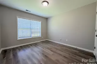9927 Jeanette Cir, Charlotte, NC 28213 - Photo 24