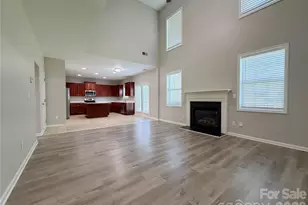 9927 Jeanette Cir, Charlotte, NC 28213 - Photo 12
