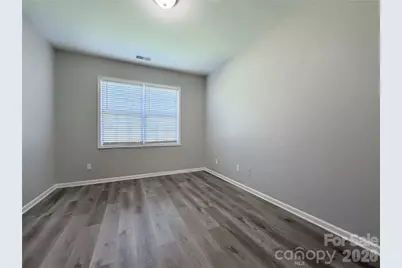 9927 Jeanette Circle, Charlotte, NC 28213 - Photo 10