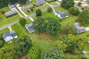 1320 Watts Dr, Charlotte, NC 28216 - Photo 28